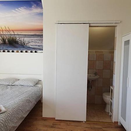 Komodor - Ozonowane Pokoje Goscinne Ustronie Morskie Extérieur photo
